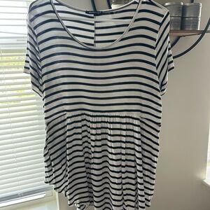 Black and White Striped Short Sleeve Top